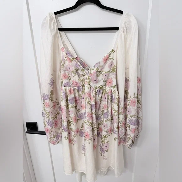 NWT Express Cream and Pink Floral Long Sleeve Dress - Picture 6 of 8